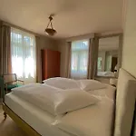De La Paix 3*