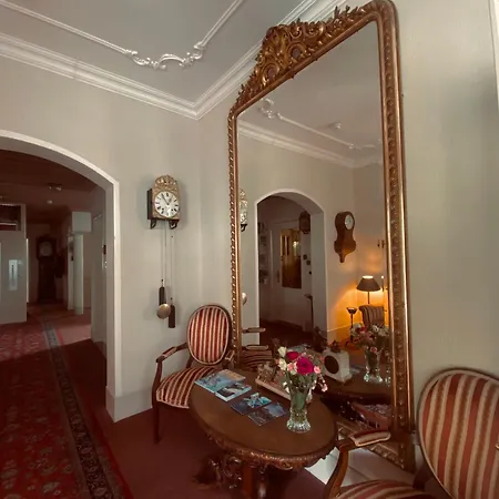 De La Paix Hotel