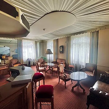 De La Paix Hotel