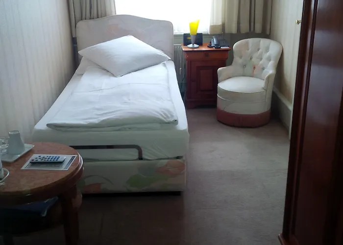 De La Paix Hotel